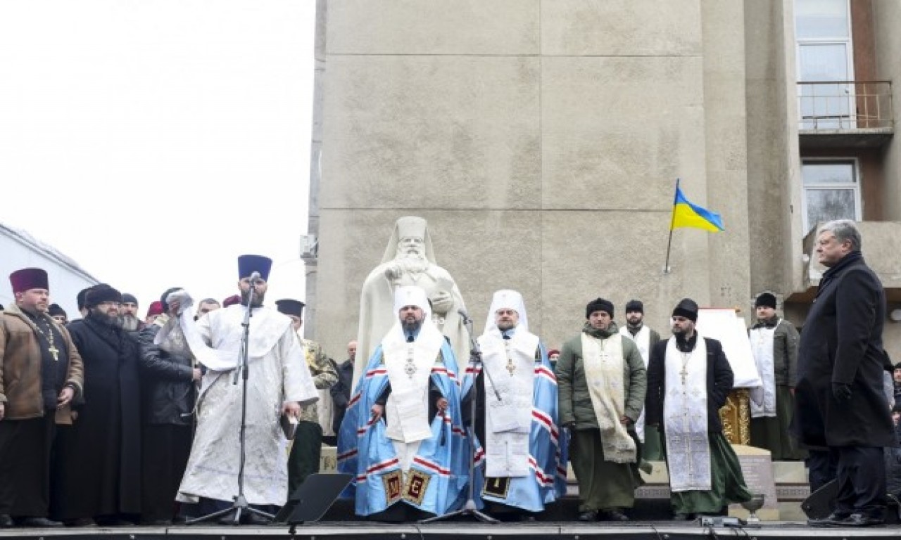 Президент Петро Порошенко на Черкащині взяв участь у подячному молебні